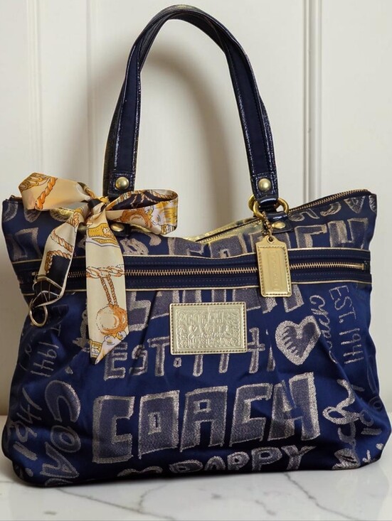 Coach Handbags - Coach Poppy Graffiti Glam Tote Bag